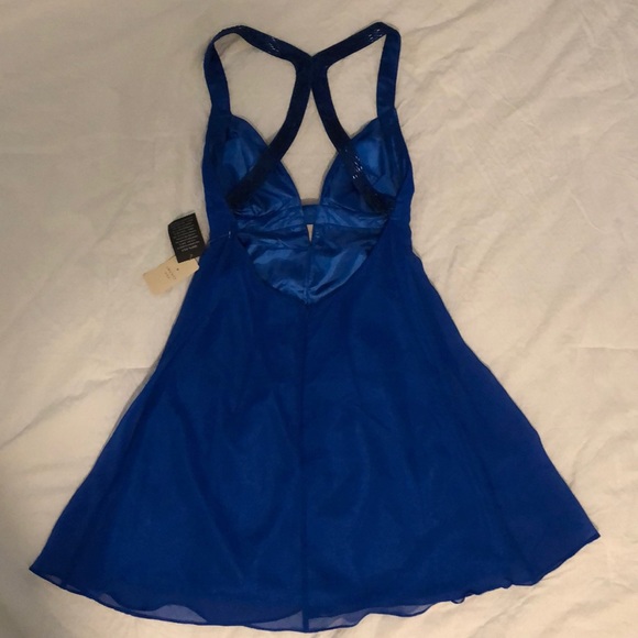 Royal Blue Open back Cocktail Dress - Picture 2 of 3